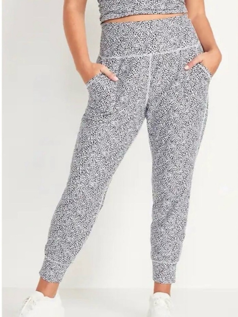 Old Navy High Rise Powersoft Jogger Leggings Black White Speckled Print Medium
